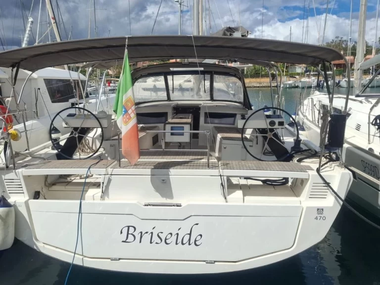 Wynajem łodzi Cagliari tanio Dufour 470
