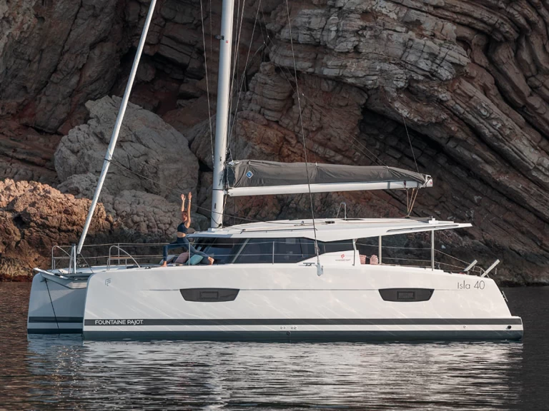 Wynajem Katamaran w Alimos - Fountaine Pajot Isla 40