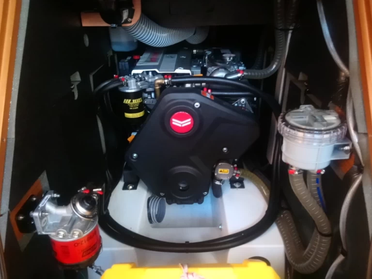 Wynajem łodzi Nea Peramos tanio Sun Odyssey 519