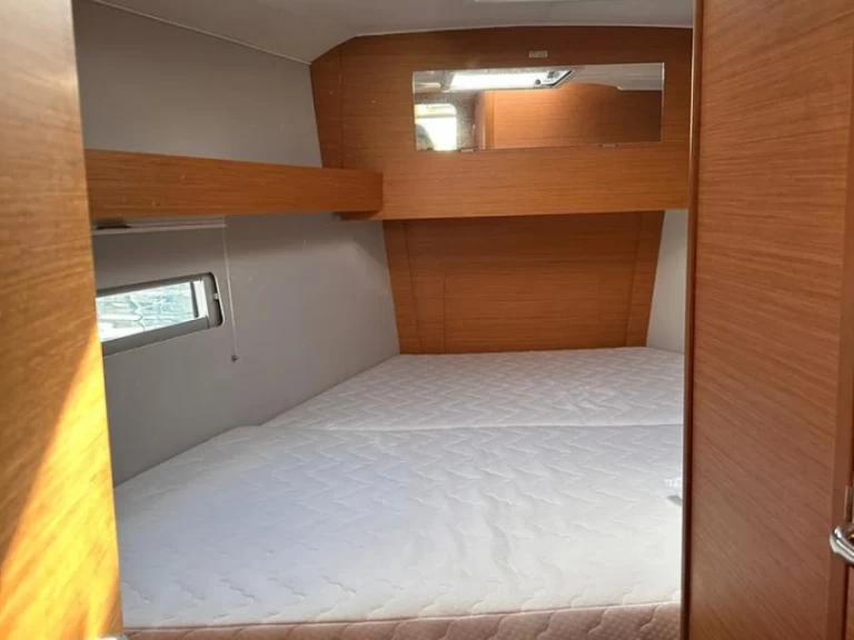 Wynajem łodzi Procida tanio Dufour 390 GL