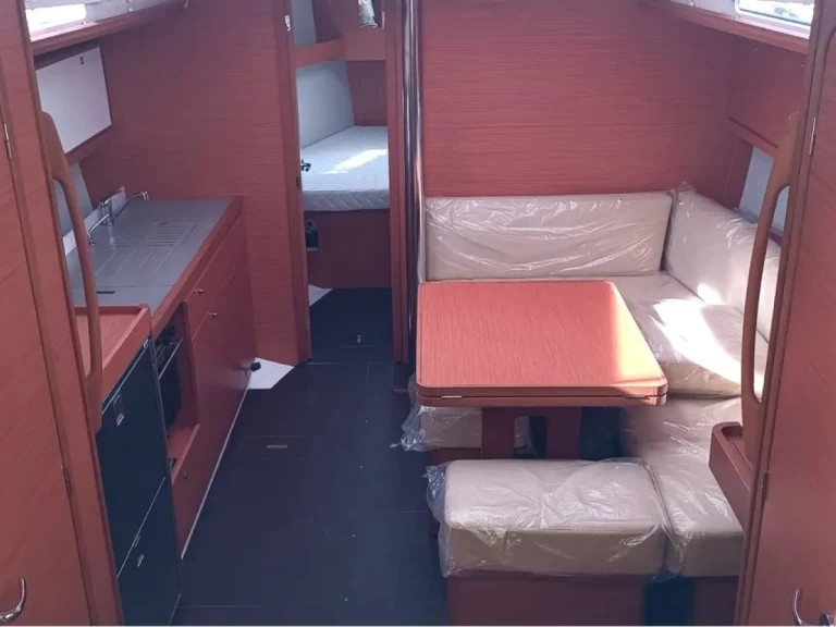Wynajem łodzi Dufour Dufour 390 GL w Cagliari na SamBoat 