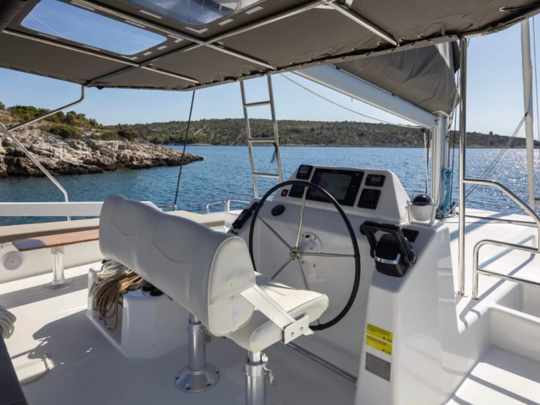 Dufour Dufour Catamarans 48 Sail między profesjonalistami a osobami prywatnymi w Palermo