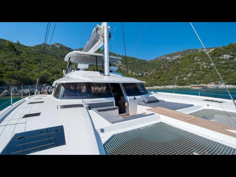 Wynajmij Fountaine Pajot Fountaine Pajot Alegria 67 - 5 + 2 cab. w Bodrum