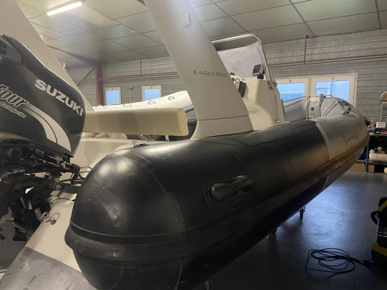 Brig Eagle 650 H między profesjonalistami a osobami prywatnymi w Baden