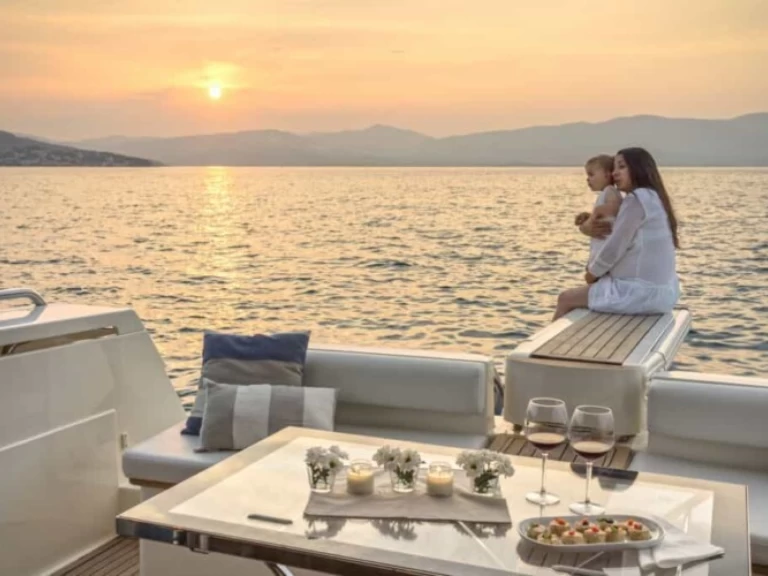 Wynajem Motorówka w Toúrlos - Ferretti 53 FlyBridge 