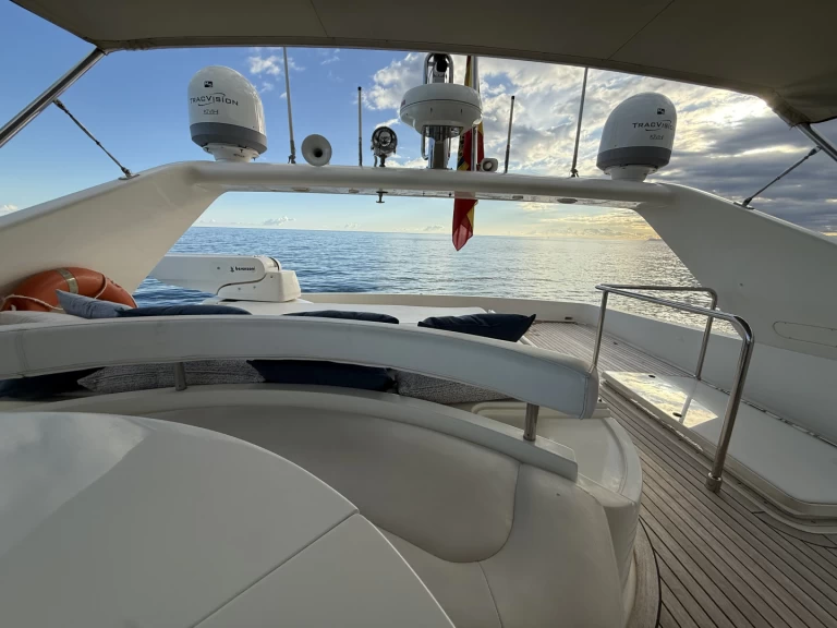 Wynajmij Ferretti 68 aniversary w Marbella