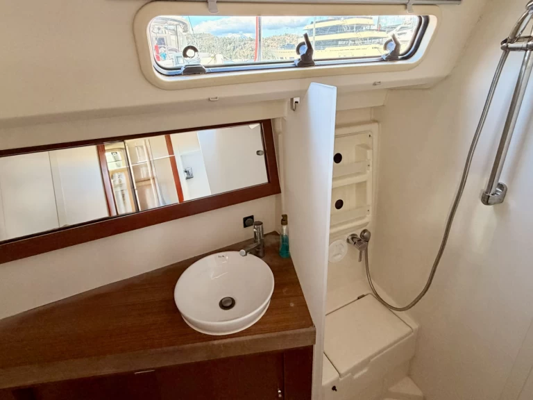 Hanse Hanse 415 między profesjonalistami a osobami prywatnymi w Fethiye