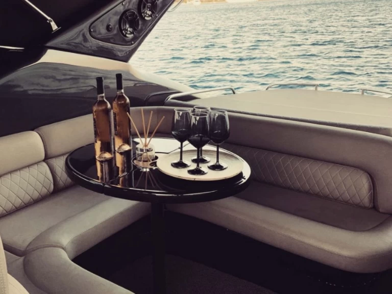 Wynajmij Luksusowy jacht z lub bez skippera Cranchi w Mykonos (City)