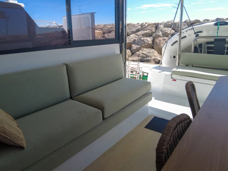 Katamaran do wynajmu w Hyeres w najlepszej cenie