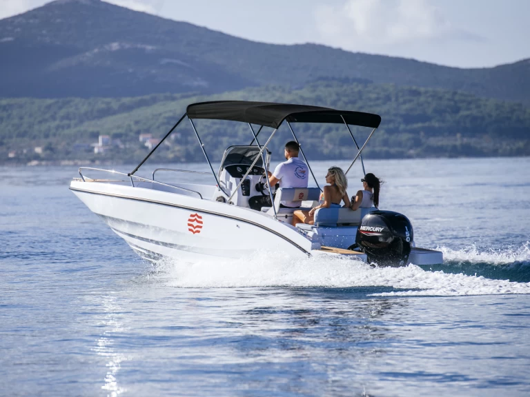 Wynajem łodzi Zadar tanio Venturo 21