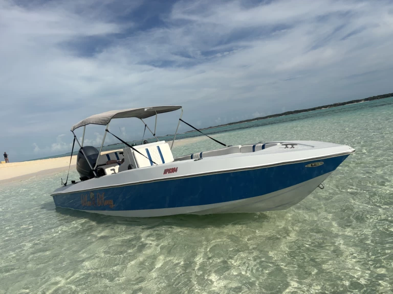 Wynajem łodzi Nassau tanio Paramount 21