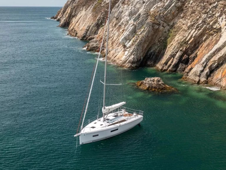 Wynajem łodzi Ajaccio tanio OCEANIS 37.1 OCEANIS 37.1