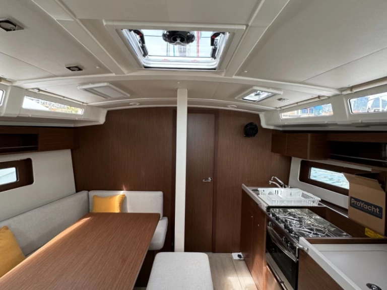 Wynajem Żaglowiec w Ajaccio - Bénéteau OCEANIS 37.1 OCEANIS 37.1