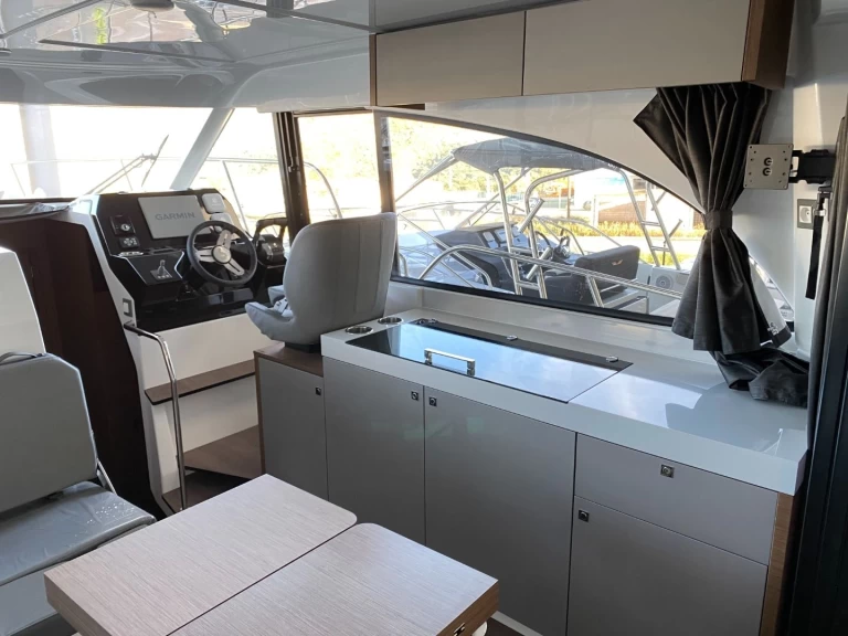 Wynajem łodzi Bénéteau ANTARES 11 OB FLY w Ajaccio na SamBoat 