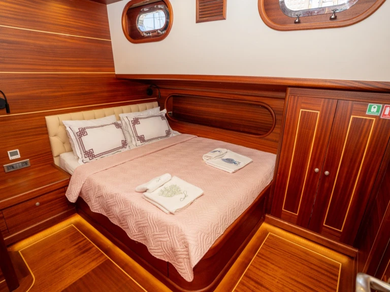 Wynajem Żaglowiec w Bodrum -  CARPEDIEM CORAL