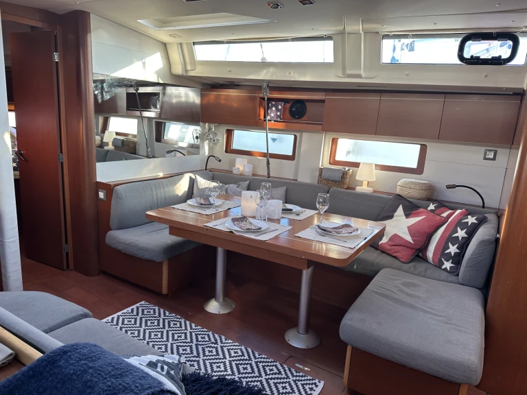 Wynajem Żaglowiec w Donji Seget - Bénéteau Oceanis 51.1