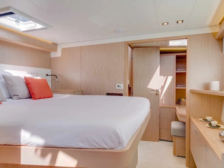 Wynajmij Lagoon Lagoon 52 F w Saint-Tropez