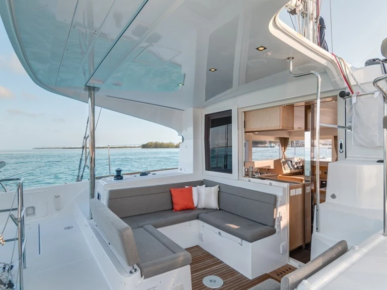 Wynajem w Port Vauban- Lagoon Lagoon 39 na SamBoat