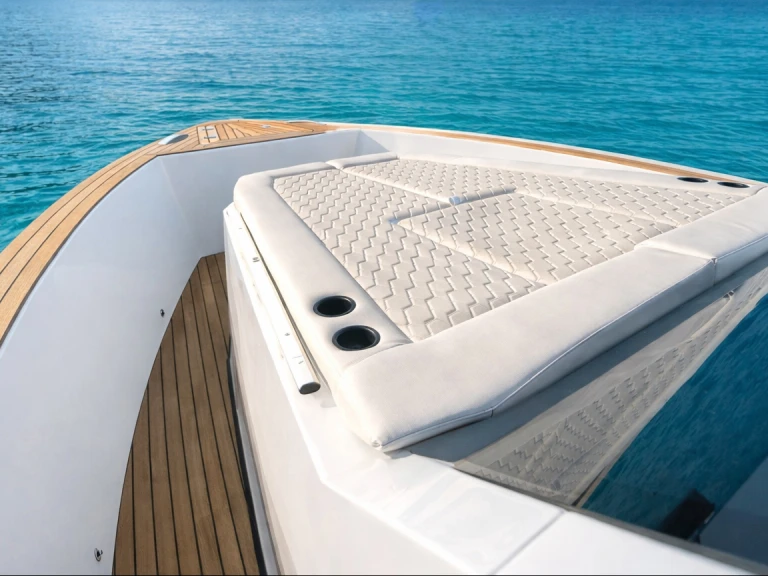 Wynajmij Maxim Max 44R w Ibiza Town