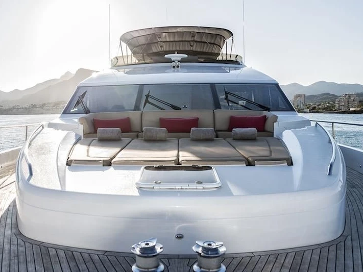 Wynajmij Princess Princess 85 w Port Vauban