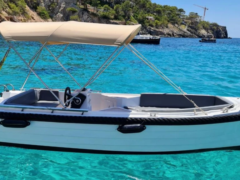 Wynajmij Silver 495 classic w Malaga