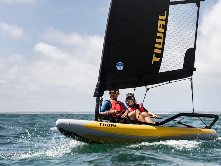 Wynajem łodzi Carnac tanio TIWAL 3.2