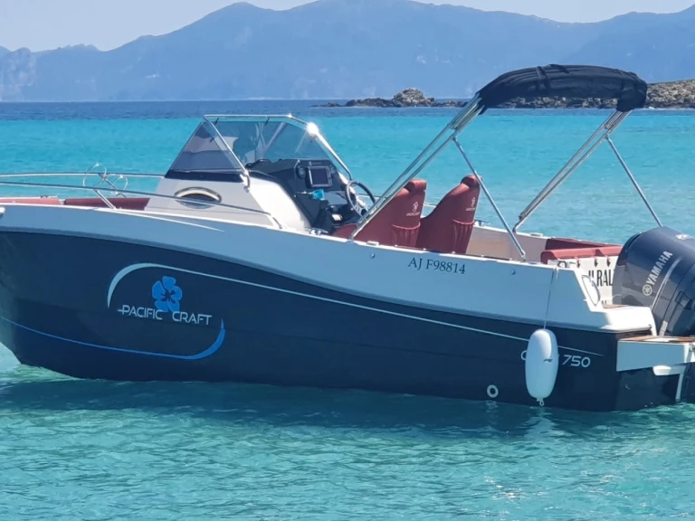 Wynajmij Motorówka z lub bez skippera Pacific Craft w Saint-Florent