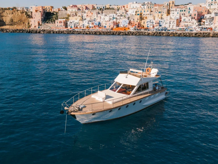 Wynajem łodzi Procida tanio San Lorenzo 42s