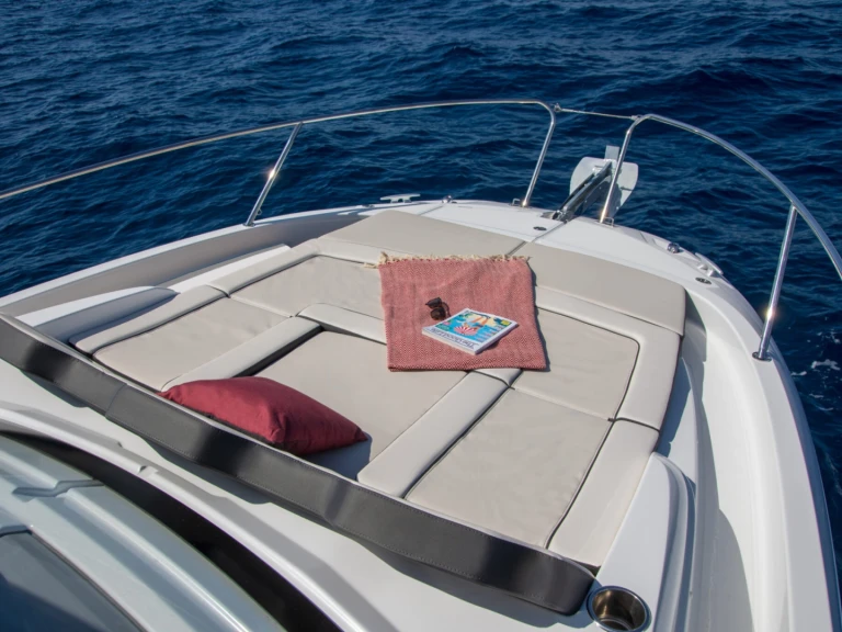 Wynajem Motorówka w Cogolin - Jeanneau Cap Camarat 9.0 WA