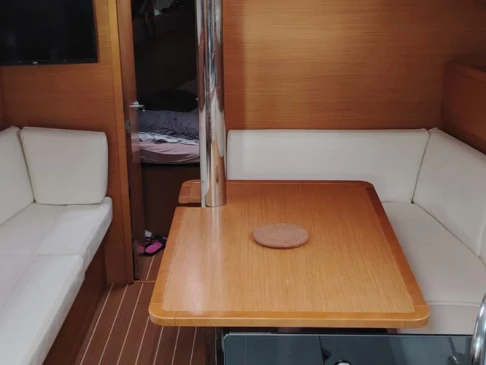 Wynajem łodzi Port-Haliguen tanio Sun Odyssey 379