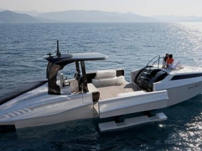 Wynajem Motorówka Wider z patentem 