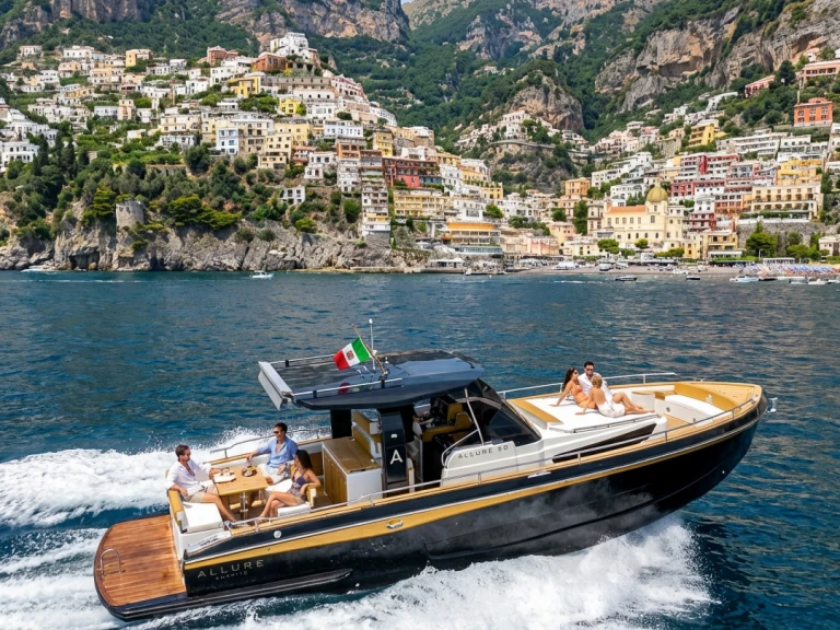 Wynajmij Allure 38 w Sorrento