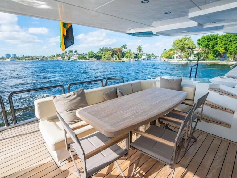 Wynajem Luksusowy jacht Nishii Shipyards z patentem 