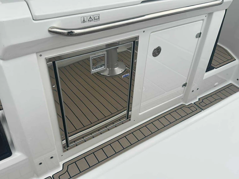 Wynajem w Francja- Jeanneau Cap Camarat 9.0 WA na SamBoat