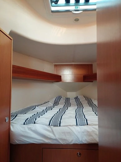 Bavaria Bavaria 32 Cruiser między profesjonalistami a osobami prywatnymi w Sztokholm