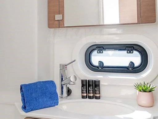 Katamaran do wynajmu w Preveza w najlepszej cenie