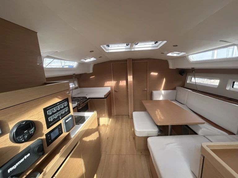 Wynajem łodzi Jeanneau Sun Odyssey 490 w Plataniás na SamBoat 