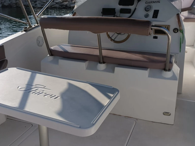 Shiren Shiren 27 CC między profesjonalistami a osobami prywatnymi w Garrucha