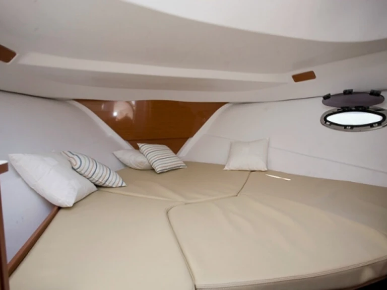 Wynajmij Bénéteau Flyer 750 WA w La Baule-Escoublac