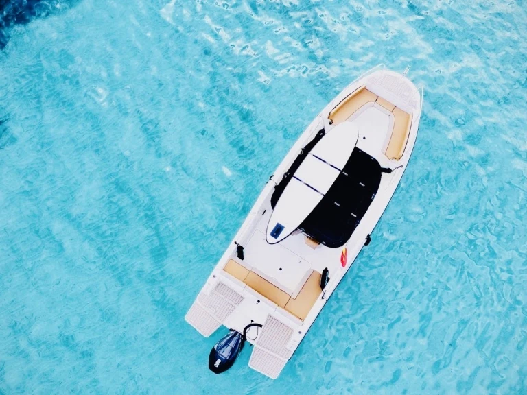 Motorówka do wynajmu w Palma de Mallorca w najlepszej cenie