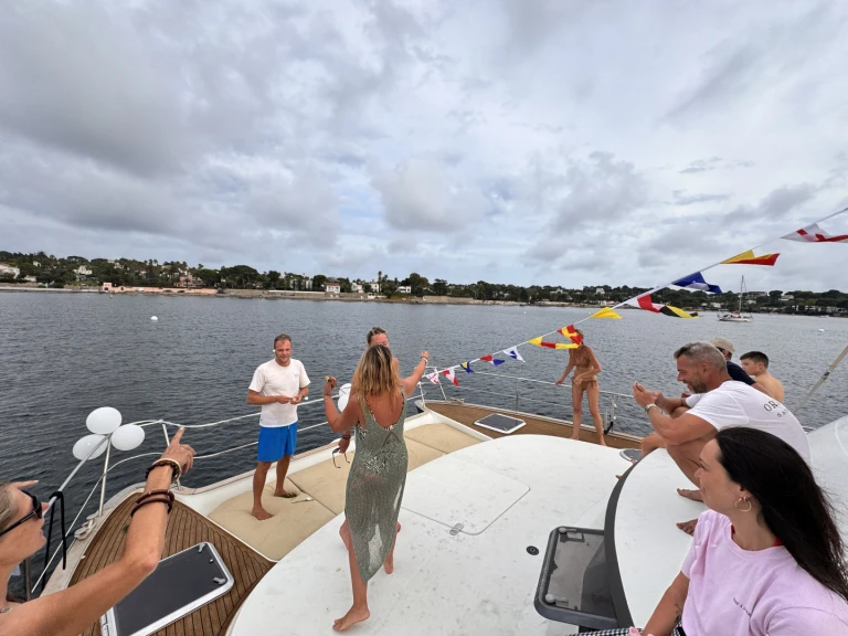 Wynajem w Golfe-Juan- Fountaine Pajot Cumberland 44 na SamBoat