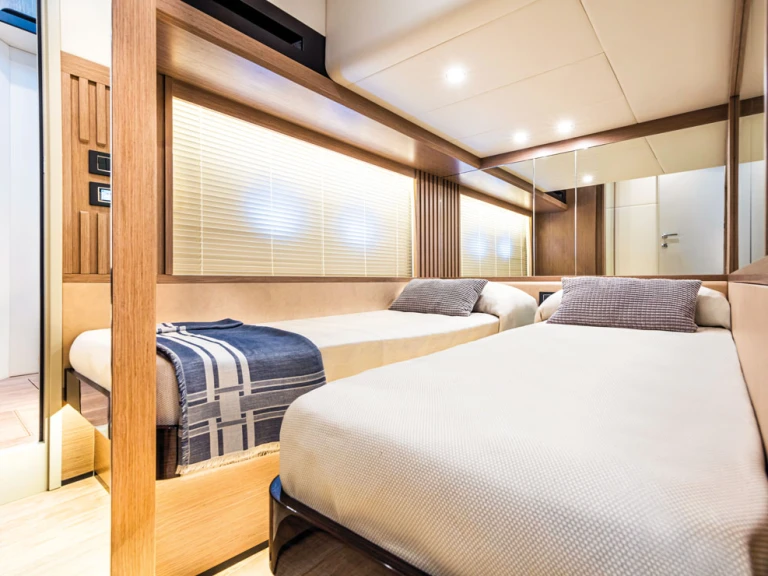 Motorówka do wynajmu w Donji Seget w najlepszej cenie