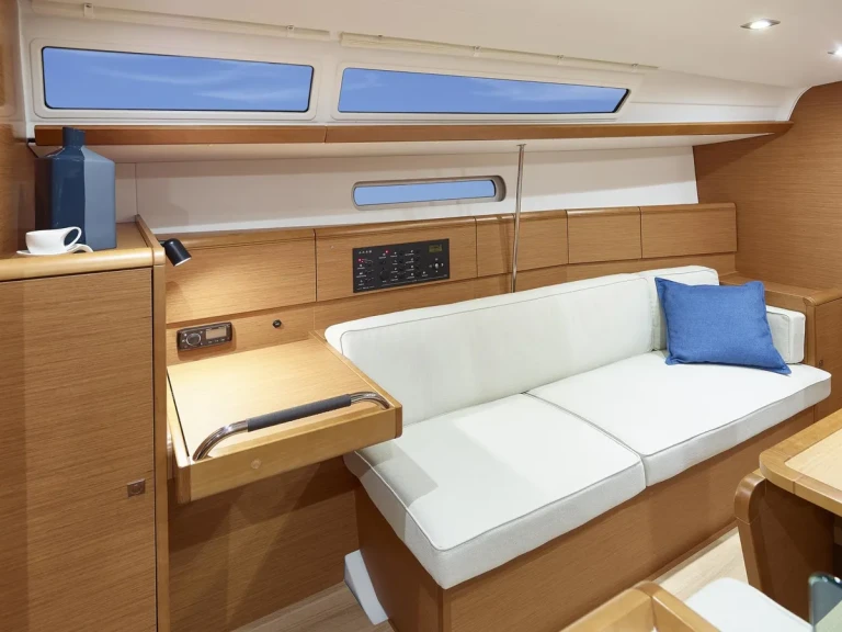 Wynajem łodzi Jeanneau Sun Odyssey 389 w Biograd na Moru na SamBoat 