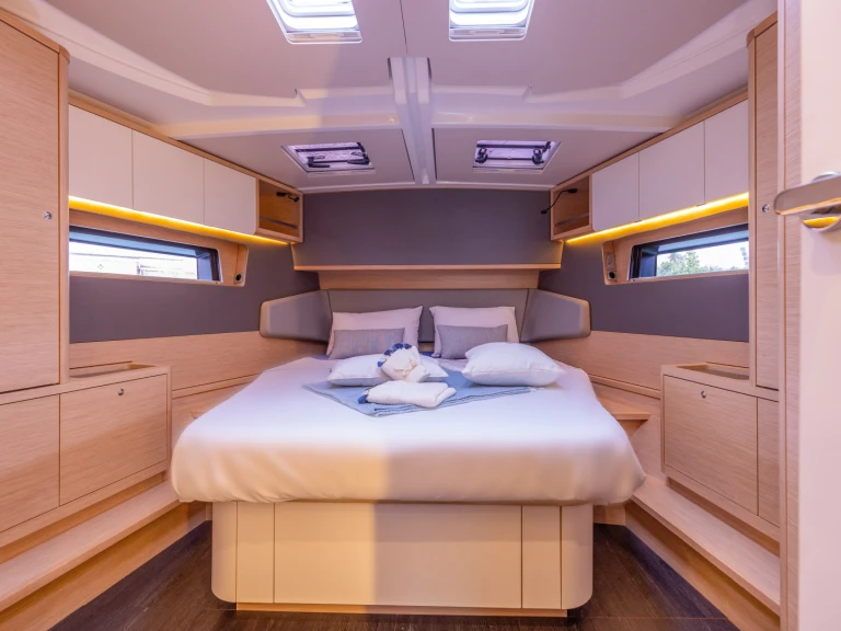 Wynajem Żaglowiec Dufour z patentem 