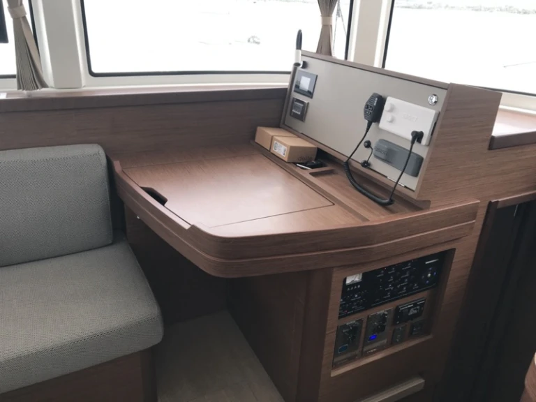 Wynajem łodzi San Teodoro tanio Lagoon 42