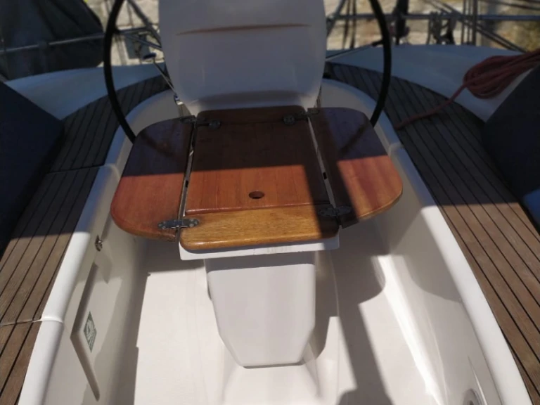 Żaglowiec do wynajmu w Lefkáda w najlepszej cenie