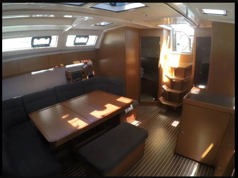 Bavaria Bavaria 46 między profesjonalistami a osobami prywatnymi w Lefkáda