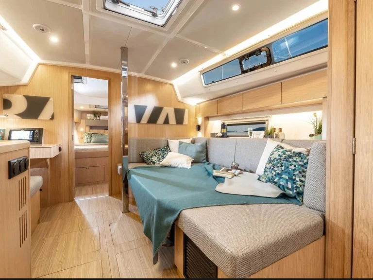 Wynajmij Bavaria Bavaria C38 w Lefkáda