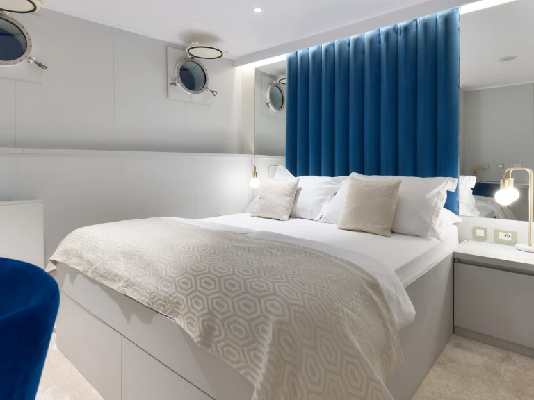 Wynajem łodzi Split tanio Motoryacht Belleza