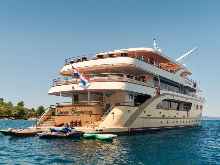 Wynajem w Split-  Motoryacht Queen Eleganza na SamBoat